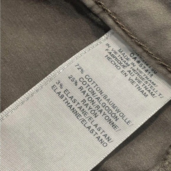 True Religion Women's Skinny Cargo Pants Size 26 Dark Olive Pockets Zipper Hem - Picture 6 of 11